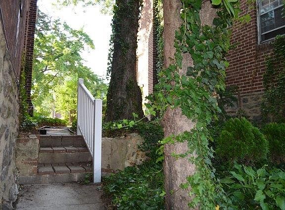 3rd image of 3830 Berkley Ave
