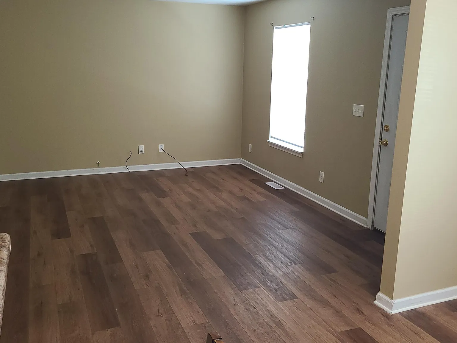 3 bed, 1050 sqft, $1,600 — Photo 4