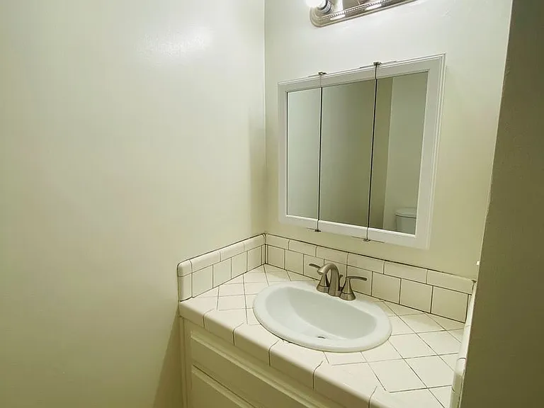 1212 S Ogden Dr — Photo 13