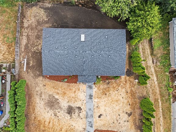 4th image of 2426 92nd Court SE