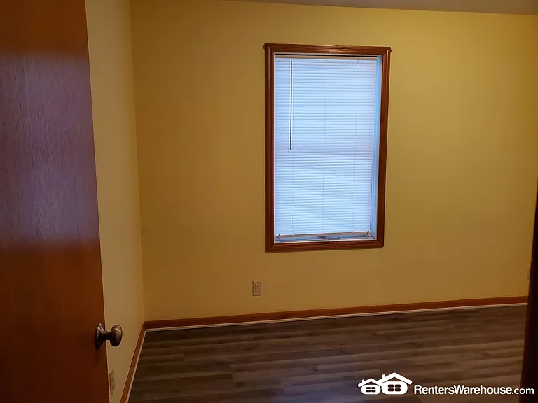 5531 Pompano Dr — Photo 8