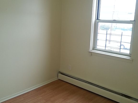 4th image of 9306 Avenue N #2