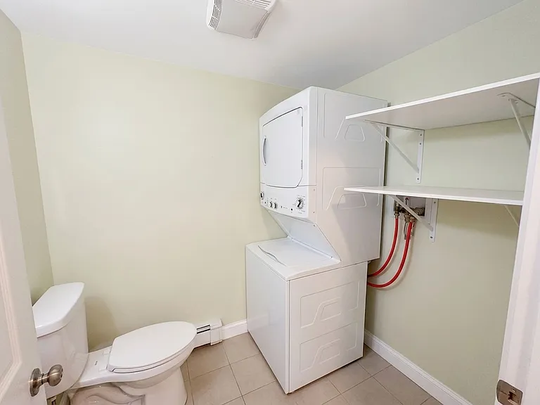 11 Vestry St #B — Photo 10