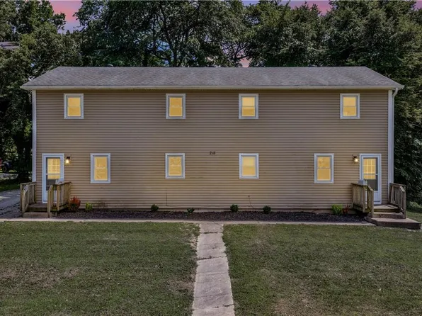 218 W South St, Warrensburg, MO 64093