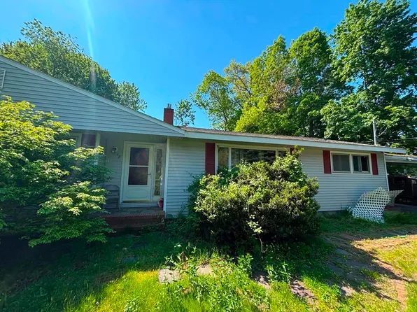 17 Lawn Ave, Lowell, MA 01852