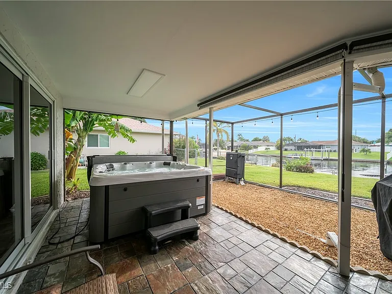 3746 SE 1st Pl — Photo 33
