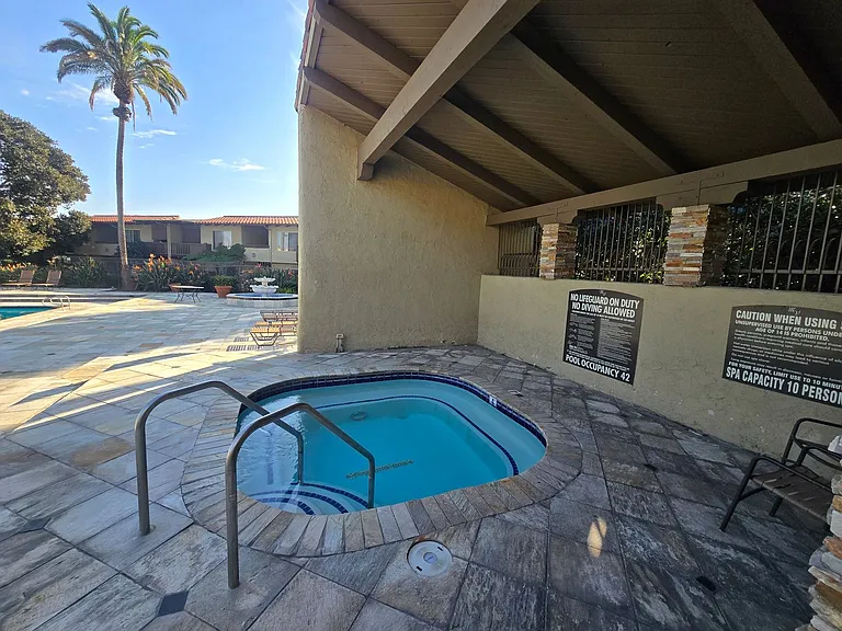 1345 Cabrillo Park Dr #E01 — Photo 16