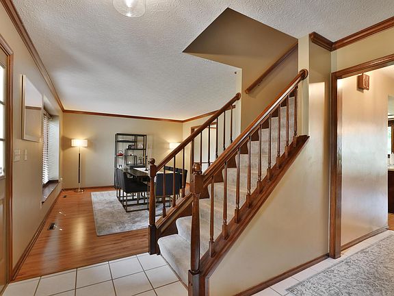 5th image of 5477 Old Pond Dr