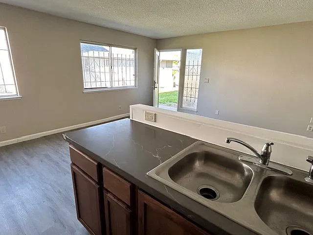 4453 La Cresta Way — Photo 4