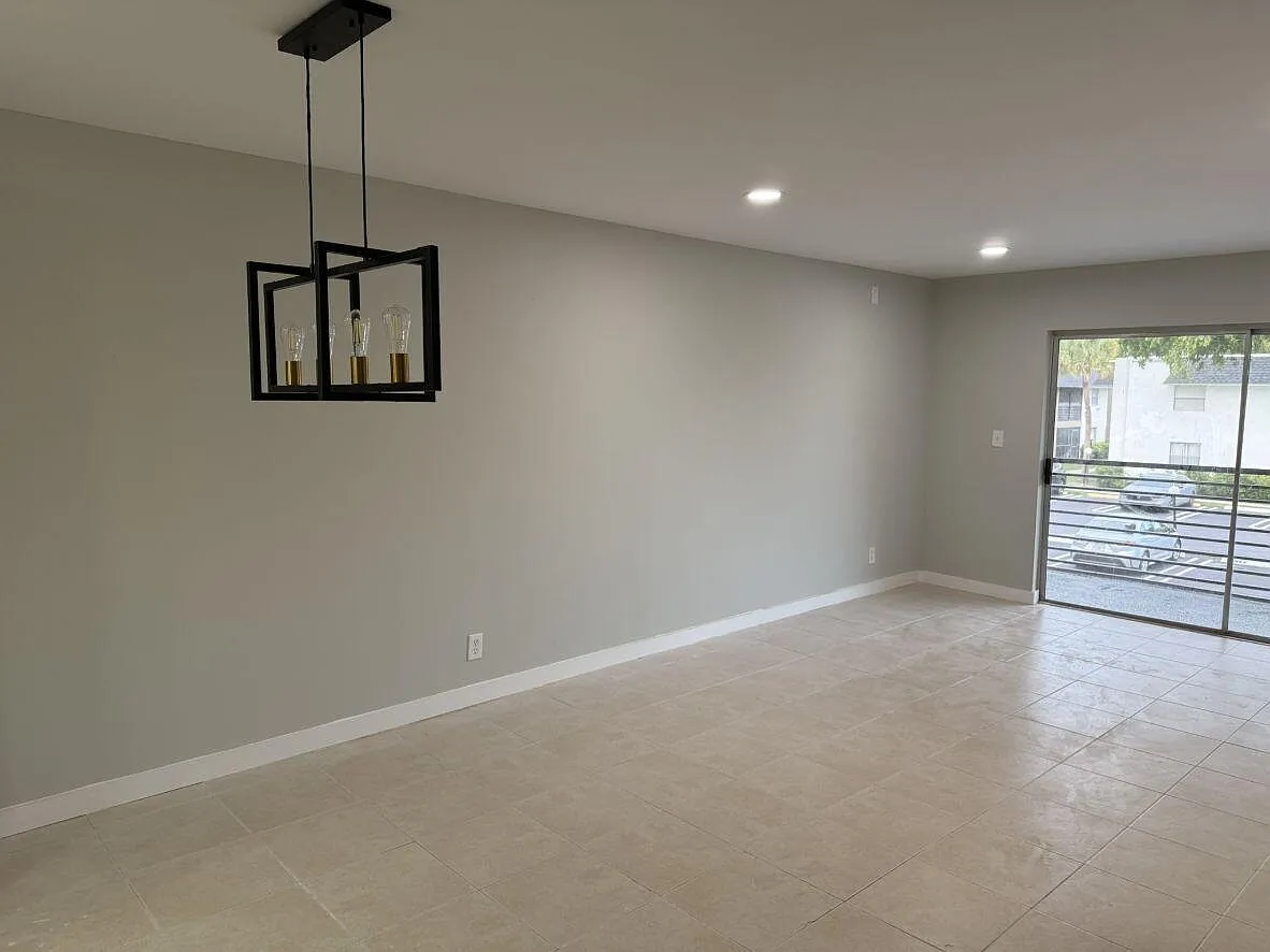 3 bed, 2.0 bath, 1262 sqft, $2,350 — Photo 3