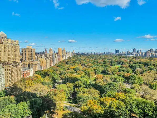 220 Central Park S APT 24B, New York, NY 10019