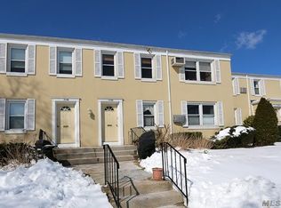 7144 252nd St, Bellerose, NY 11426