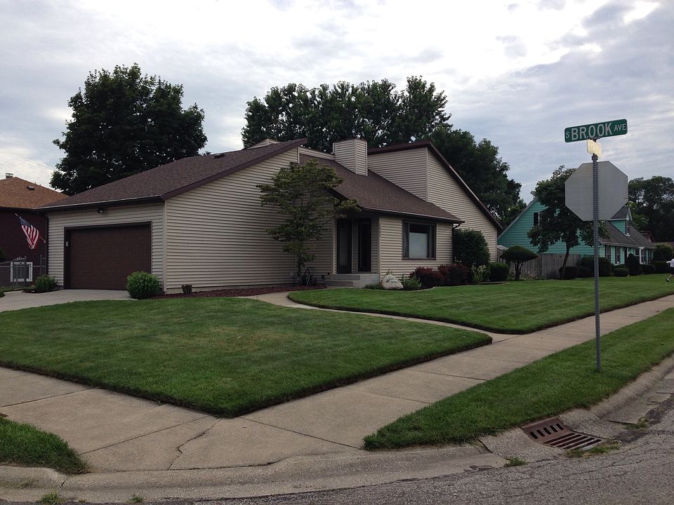 1st image of 2303 Brady Ln