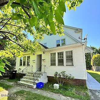 2121 Burdett Ave #N