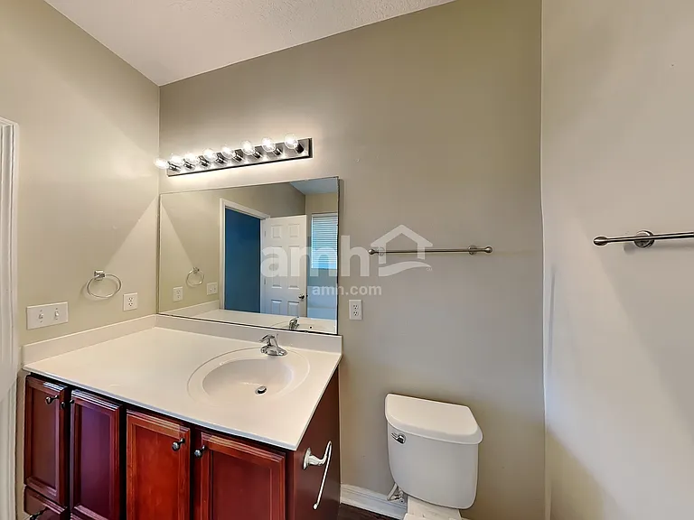 517 Vicks Landing Dr — Photo 13