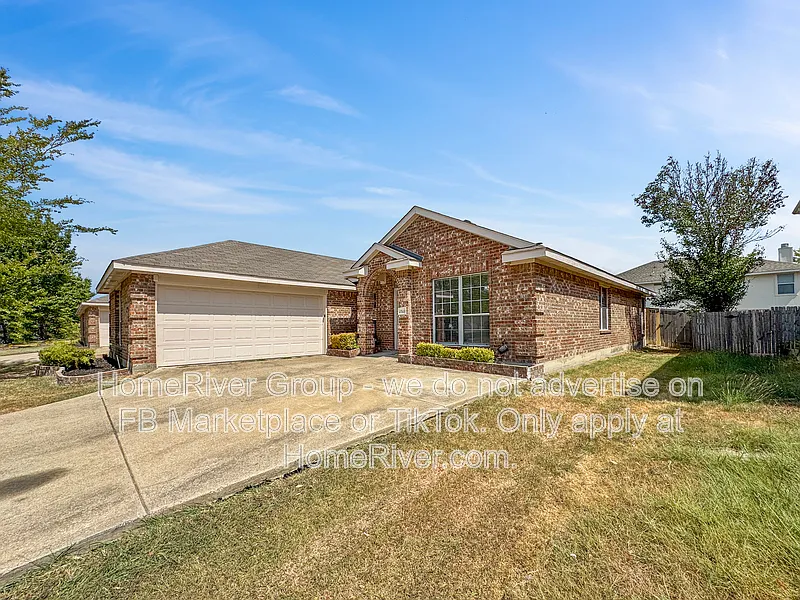 2828 Thrush Dr