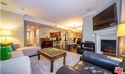 2nd image of 4237 N Longridge Ave #105