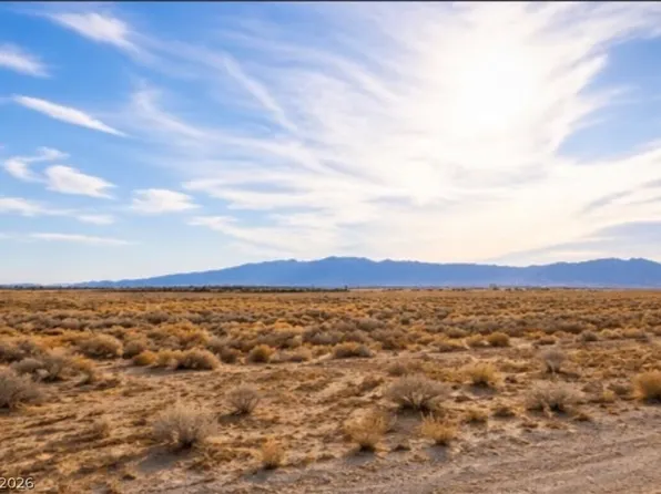 4481 E Gamebird Rd, Pahrump, NV 89048