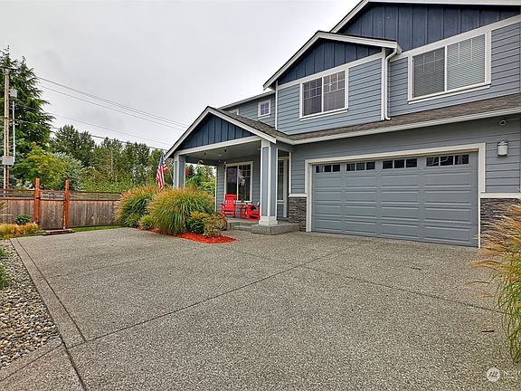 2nd image of 4 -101st Avenue NE
