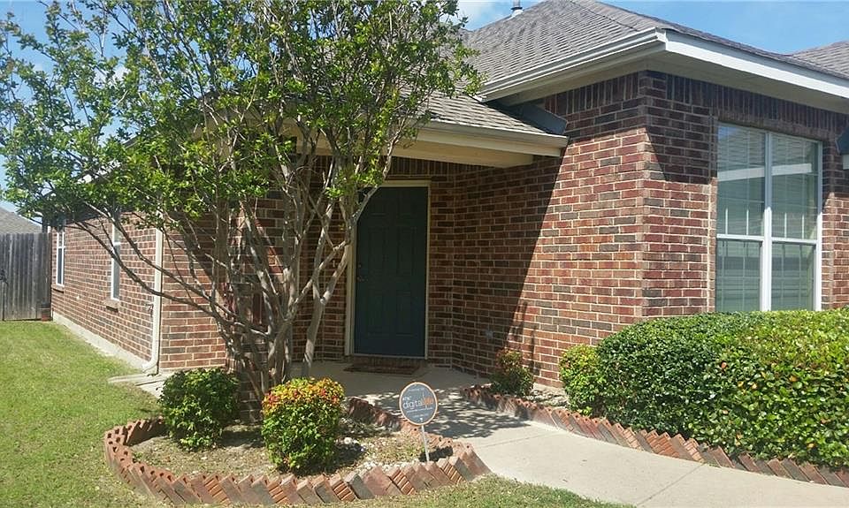1st image of 415 Rock Rose Dr