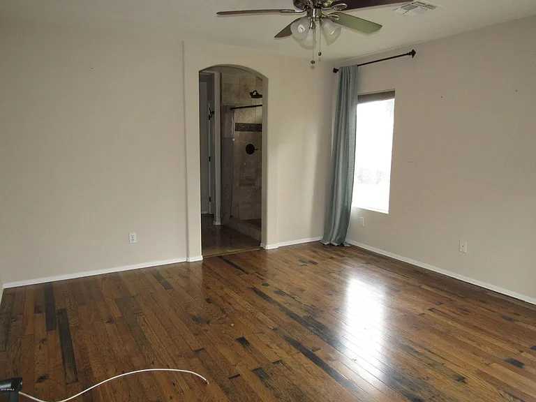 102 W Gail Dr — Photo 12