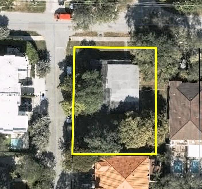 2nd image of 3256 Day Ave