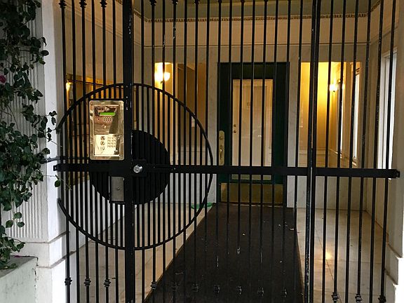 4th image of 1000 Union St #209