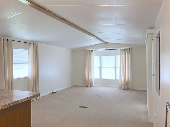 4th image of 5 Topaz Ln