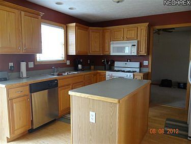 4th image of 644 Alexis Dr