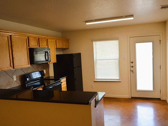 4th image of 806 N 3rd St #B