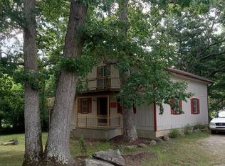 12 E Pond Rd, Black Mountain, NC 28711