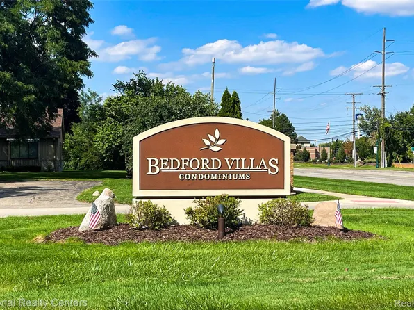 41646 Bedford Dr, Canton, MI 48187