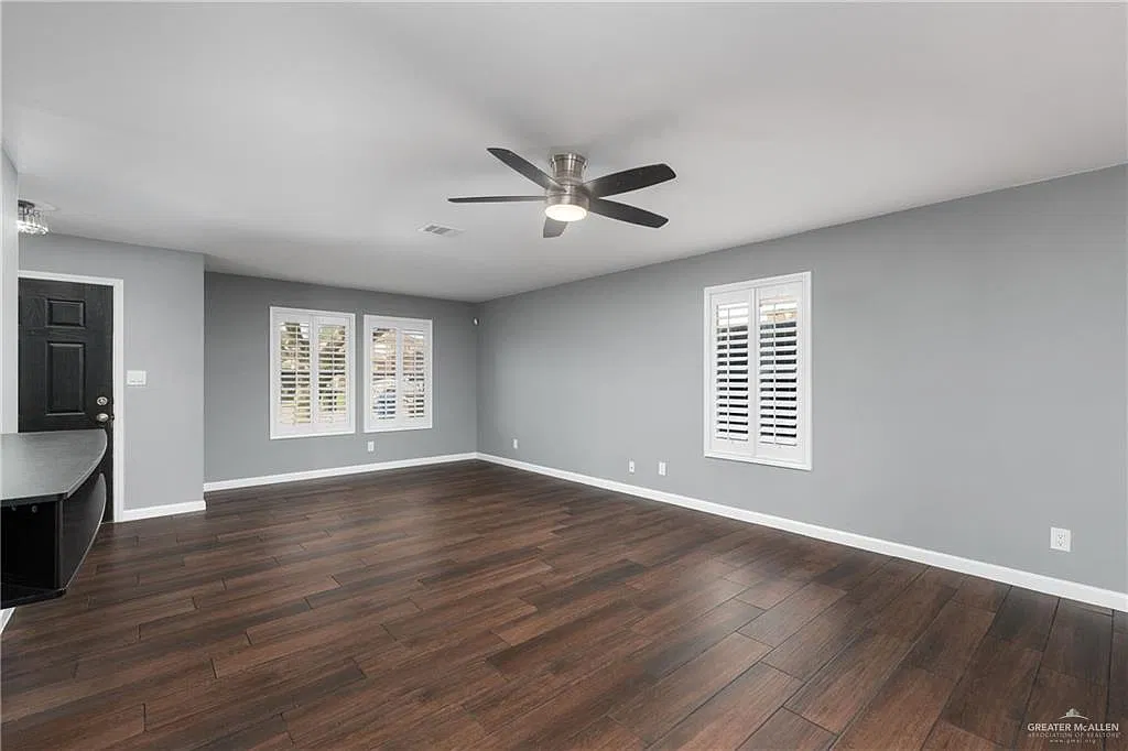 4 bed, 2.5 bath, 2775 sqft, $2,600 — Photo 4