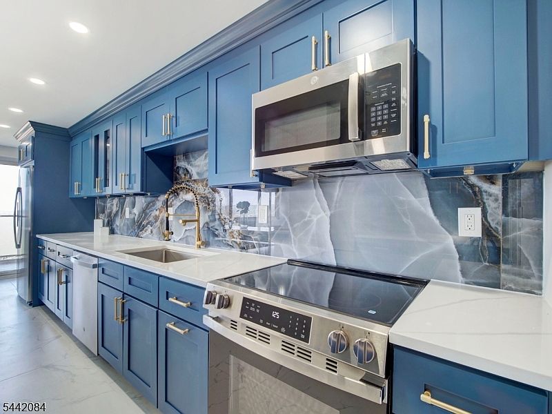 1st image of 377 S Harrison St #17F