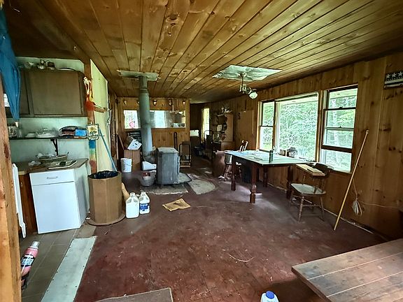 5th image of 5423 Old County - South Road