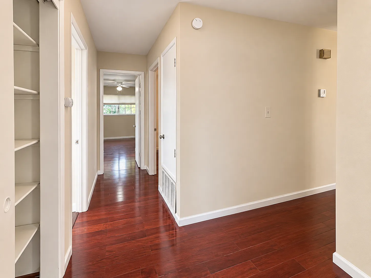510 Linford Place - 1 — Photo 4