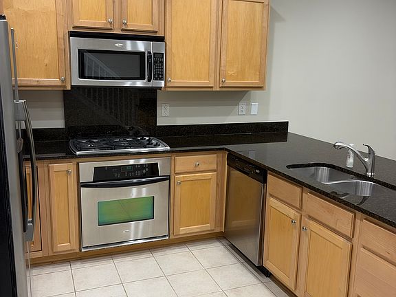 5th image of 2413 Kings Gate Ln