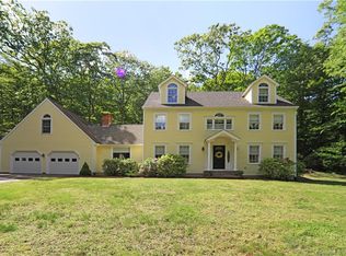 10 Deer Run Rd, Old Saybrook, CT 06475