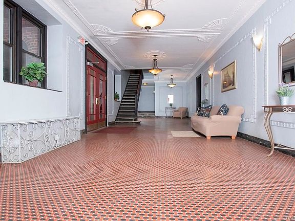 3rd image of 11 Columbia Ave APT C2