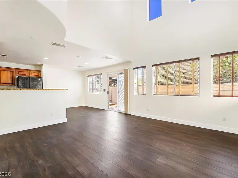 7858 Windhamridge Dr — Photo 3