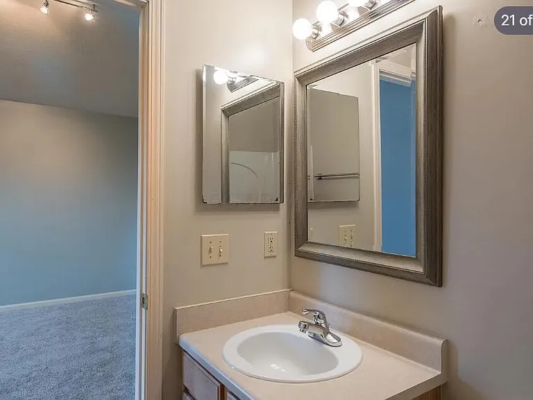 5499 Glenchester Dr — Photo 16