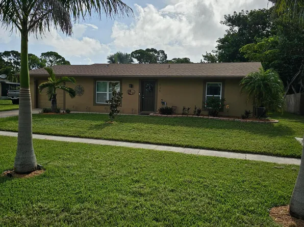 835 SW Sandia Avenue, Port St Lucie, FL 34983