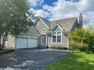 110 S Newport Ct, Lake Forest, IL