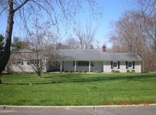 31 W Larchmont Dr, Colts Neck, NJ 07722