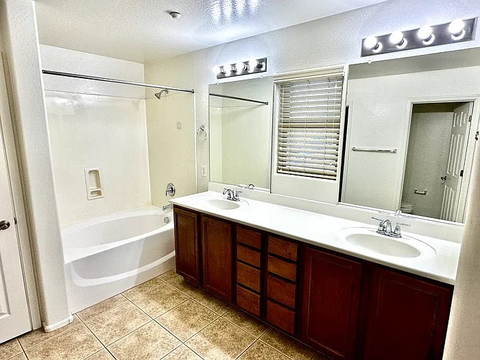 3293 E Loma Vista St — Photo 21