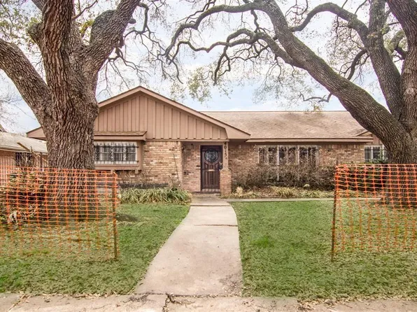 4015 Mischire Dr, Houston, TX 77025