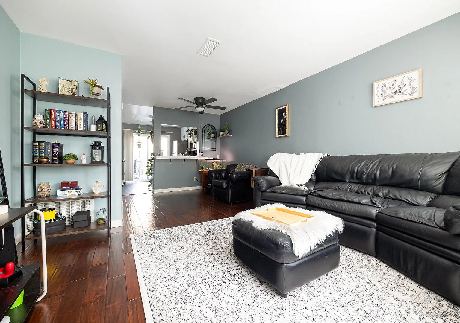 Beautiful 2 Bedroom Townhouse in Santee | Spacious Yard! — Photo 3