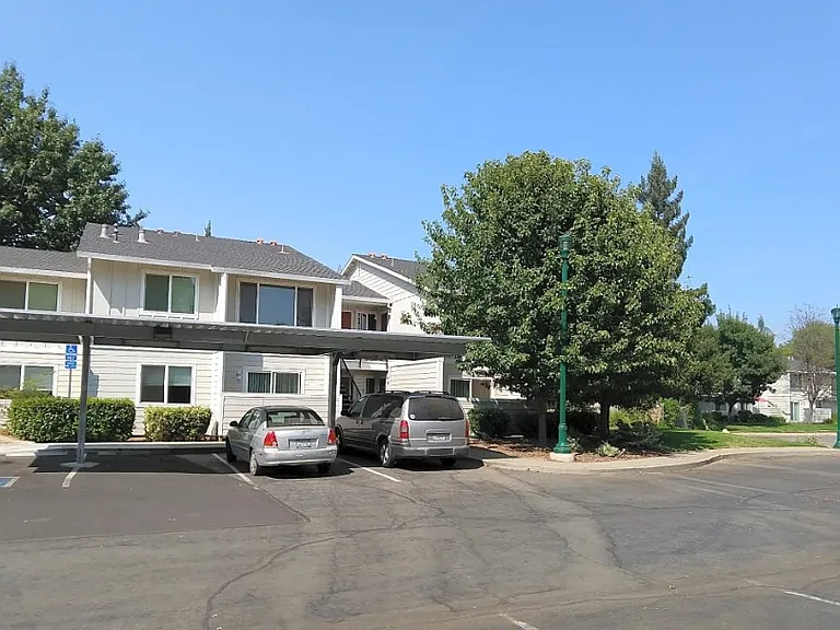 Gridley Springs Apartments 1 & 2 — Photo 8