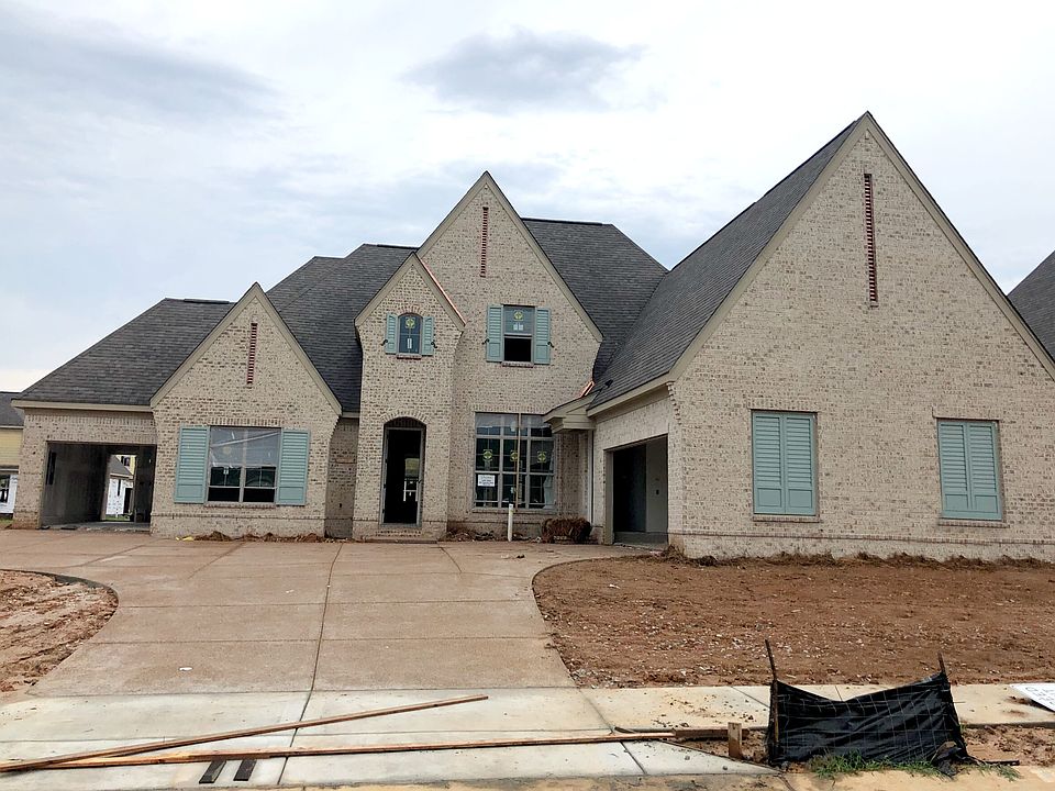 1st image of 684 Cypress View Cir