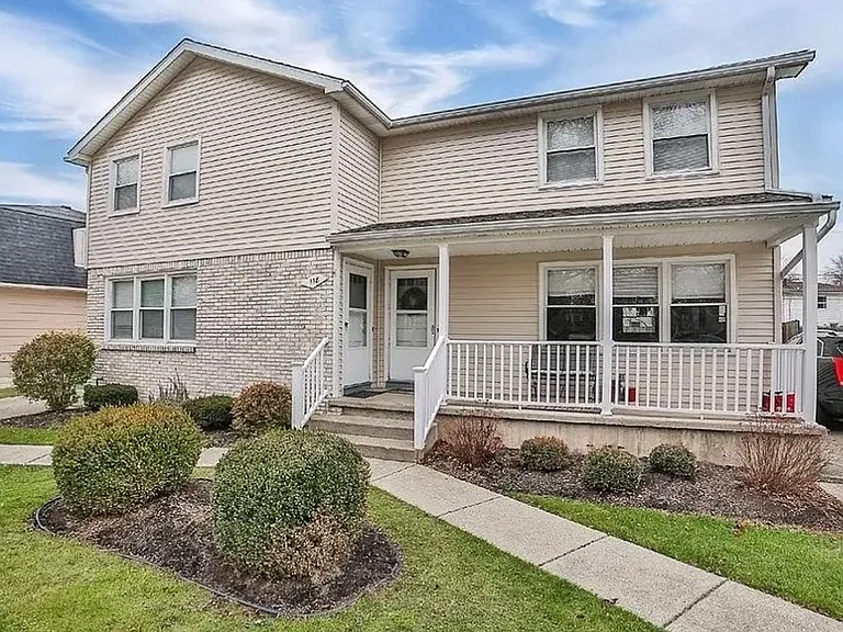 118 Pheasant Run Rd #1 — Photo 2